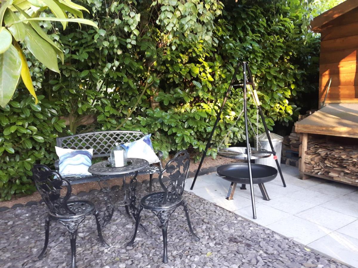 Ever Wanted To Go Off Grid Then This Is For You Sutton Coldfield Buitenkant foto